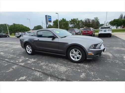 2014 Ford Mustang V6