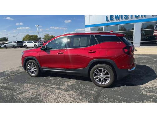 2024 GMC Terrain SLT