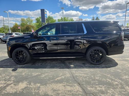 2025 Chevrolet Suburban 4WD High Country
