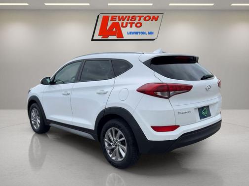 Dazzling White 2018 Hyundai TUCSON SEL