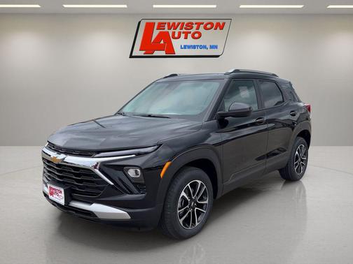 Mosaic Black Metallic 2026 Chevrolet Trailblazer LT