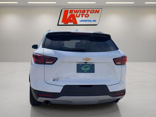 Summit White 2025 Chevrolet Blazer 2LT