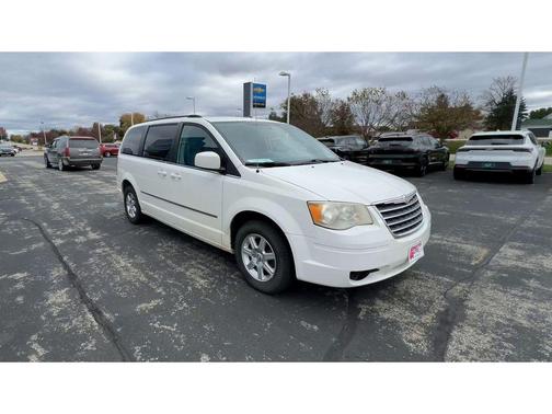 2010 Chrysler Town & Country Touring