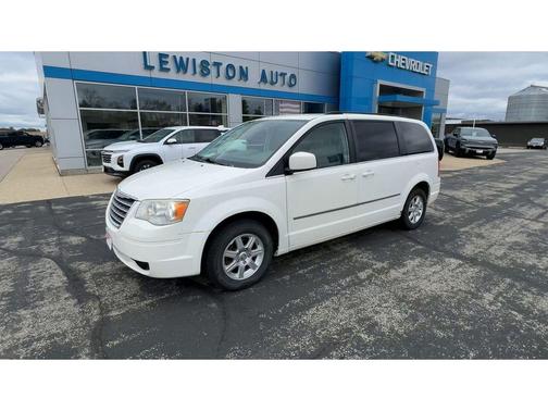 2010 Chrysler Town & Country Touring