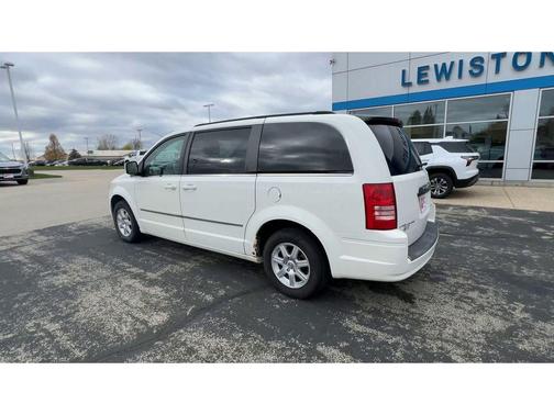 2010 Chrysler Town & Country Touring