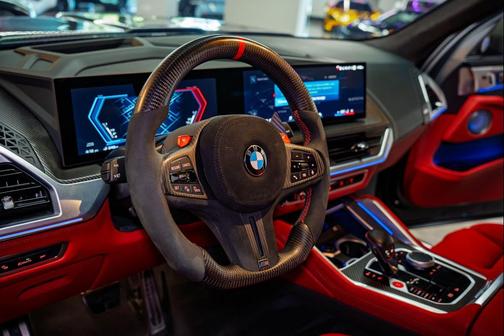 2024 BMW XM Base