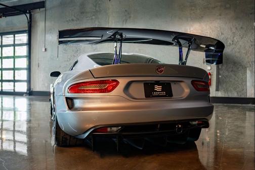 2017 Dodge Viper GTC