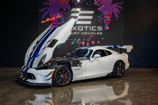 2017 Dodge Viper GTC