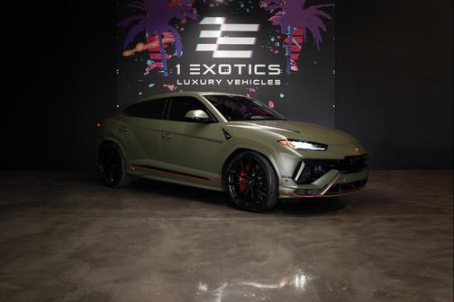 2023 Lamborghini Urus S