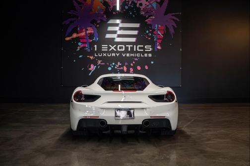 2016 Ferrari 488 GTB Coupe