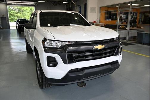 2024 Chevrolet Colorado LT