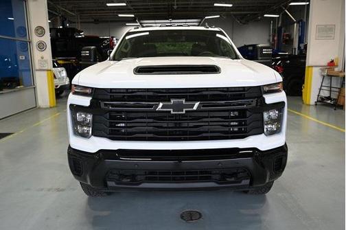 2025 Chevrolet Silverado 2500 Custom