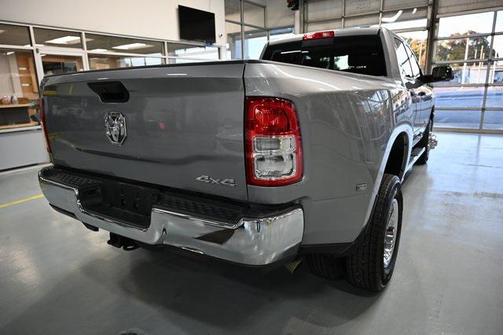 2020 RAM 3500 Tradesman Crew Cab 4x4 8' Box
