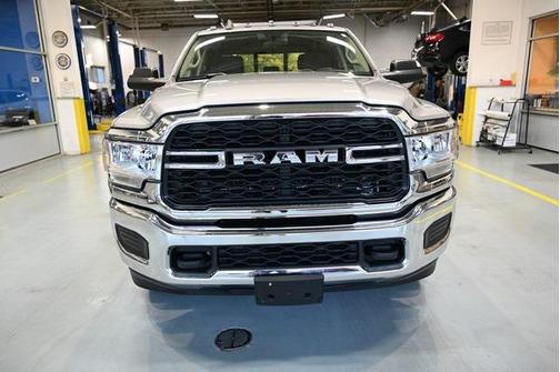 2020 RAM 3500 Tradesman Crew Cab 4x4 8' Box