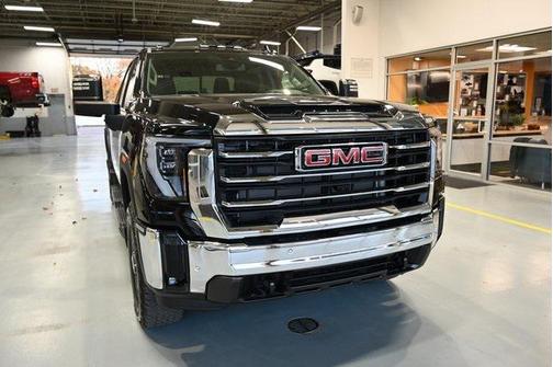 2026 GMC Sierra 2500 SLT