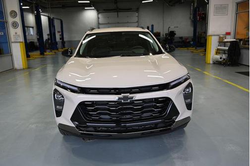 White Sands 2026 Chevrolet Trax FWD ACTIV