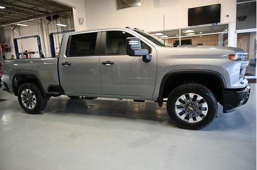 2026 Chevrolet Silverado 2500 Custom