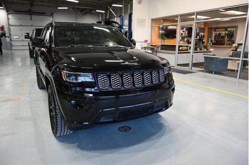 2022 Jeep Grand Cherokee Laredo