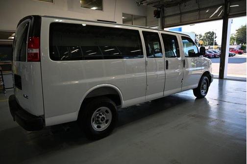 2025 GMC Savana 2500 RWD 3500 Extended Wheelbase Work Van