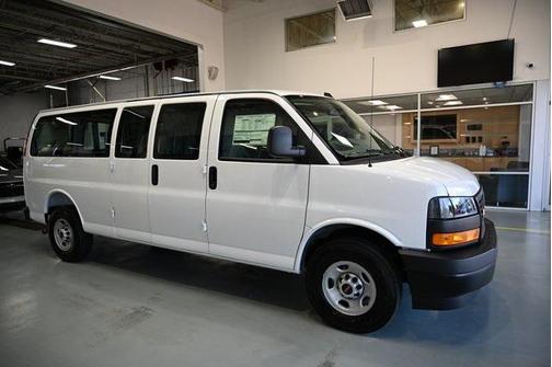 2025 GMC Savana 2500 RWD 3500 Extended Wheelbase Work Van