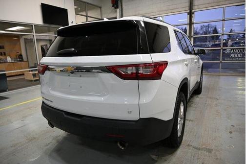 2021 Chevrolet Traverse LT Cloth