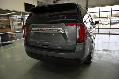 2022 GMC Yukon XL SLE