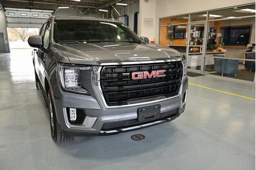 2022 GMC Yukon XL SLE