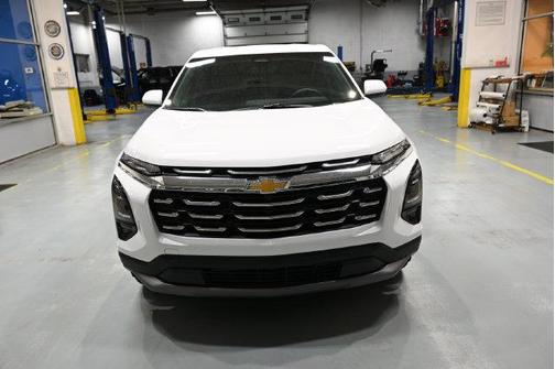 Summit White 2027 Chevrolet Equinox 1LT