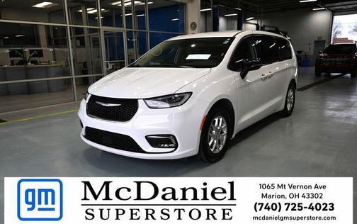 Bright White Clearcoat 2024 Chrysler Pacifica Touring L