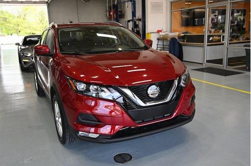 2022 Nissan Rogue Sport SV