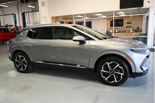 2025 Chevrolet Equinox EV LT