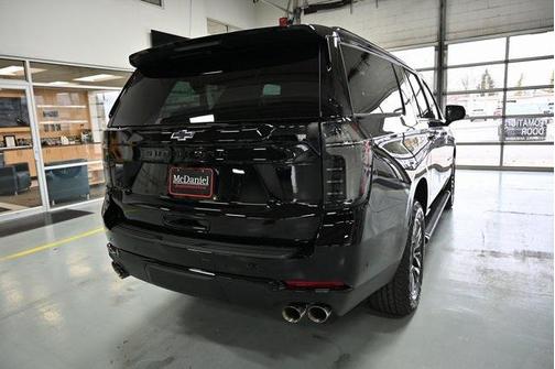 2026 Chevrolet Suburban Z71, 4WD