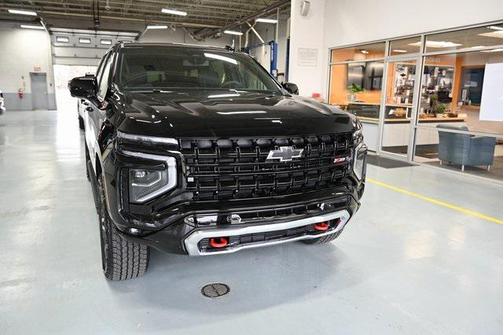 2026 Chevrolet Suburban Z71, 4WD