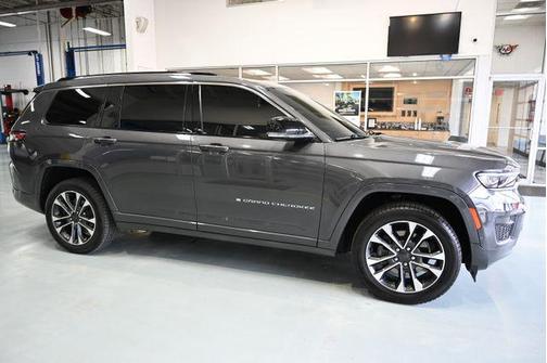 Baltic Gray Metallic Clearcoat 2021 Jeep Grand Cherokee L Overland