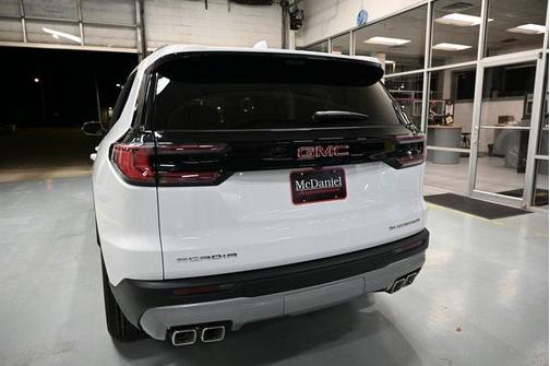 2026 GMC Acadia Elevation FWD