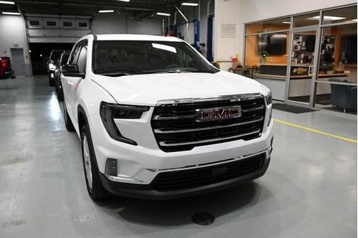 2026 GMC Acadia Elevation FWD