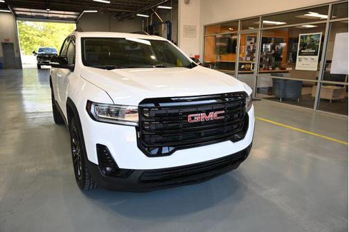 Summit White 2023 GMC Acadia AWD SLT