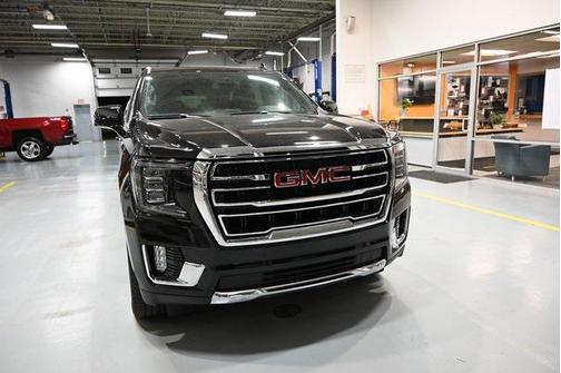 2024 GMC Yukon SLT