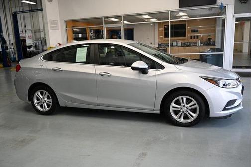 2016 Chevrolet Cruze LT Auto