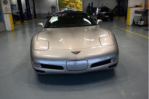 2000 Chevrolet Corvette Base