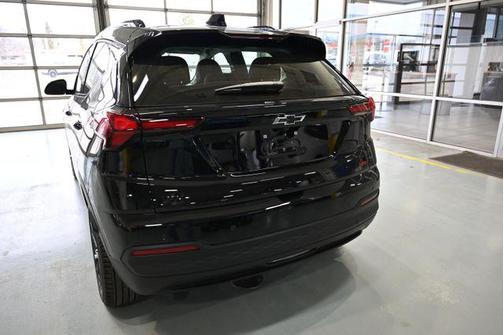 Mosaic Black Metallic 2027 Chevrolet Bolt RS