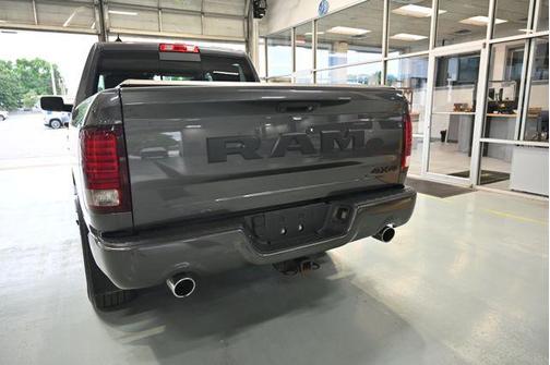 Granite Crystal Metallic Clearcoat 2017 RAM 1500 Night Crew Cab 4x4 5'7' Box