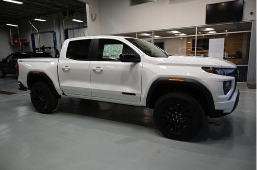 Summit White 2026 GMC Canyon Elevation