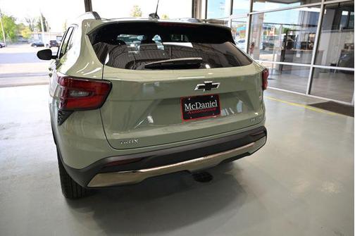 Cacti Green 2026 Chevrolet Trax FWD ACTIV