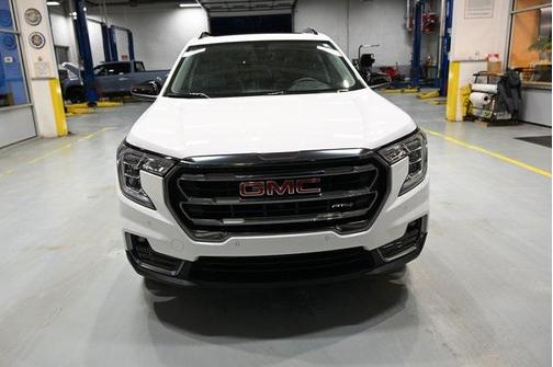 2023 GMC Terrain AWD AT4