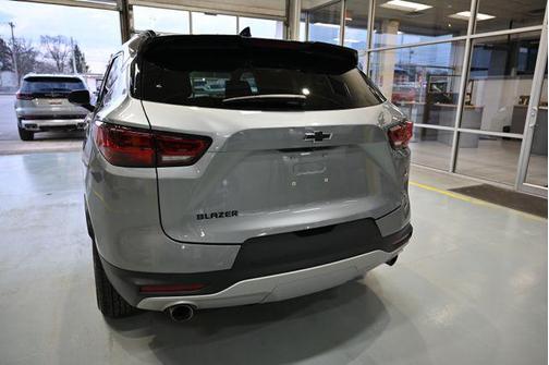 Sterling Gray Metallic 2024 Chevrolet Blazer 2LT