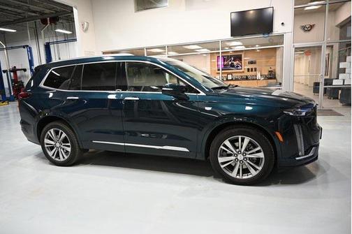 2025 Cadillac XT6 Premium Luxury AWD