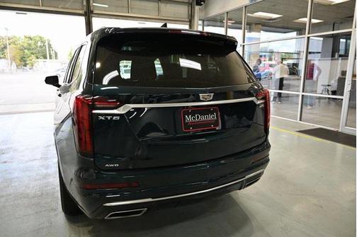 2025 Cadillac XT6 Premium Luxury AWD