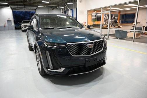2025 Cadillac XT6 Premium Luxury AWD