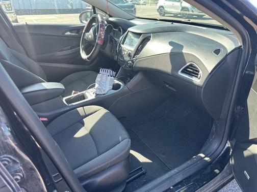 2016 Chevrolet Cruze LT Auto